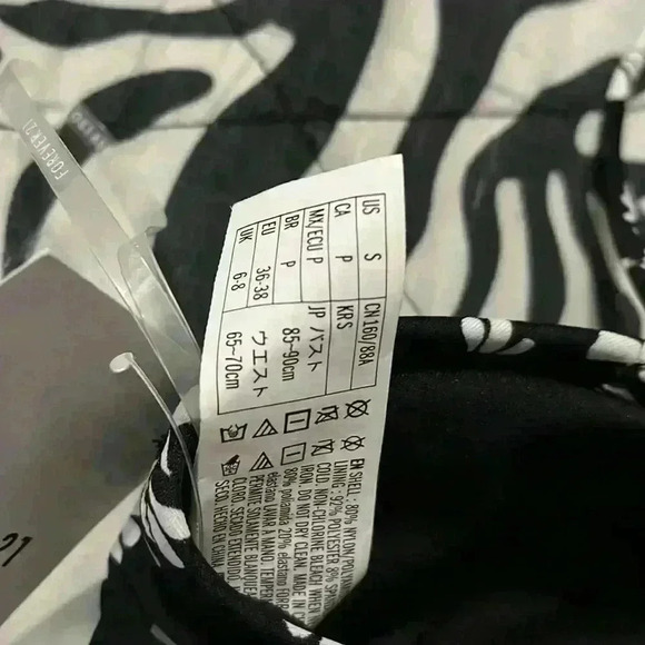 Black Floral Bikini Top - Picture 3 of 3